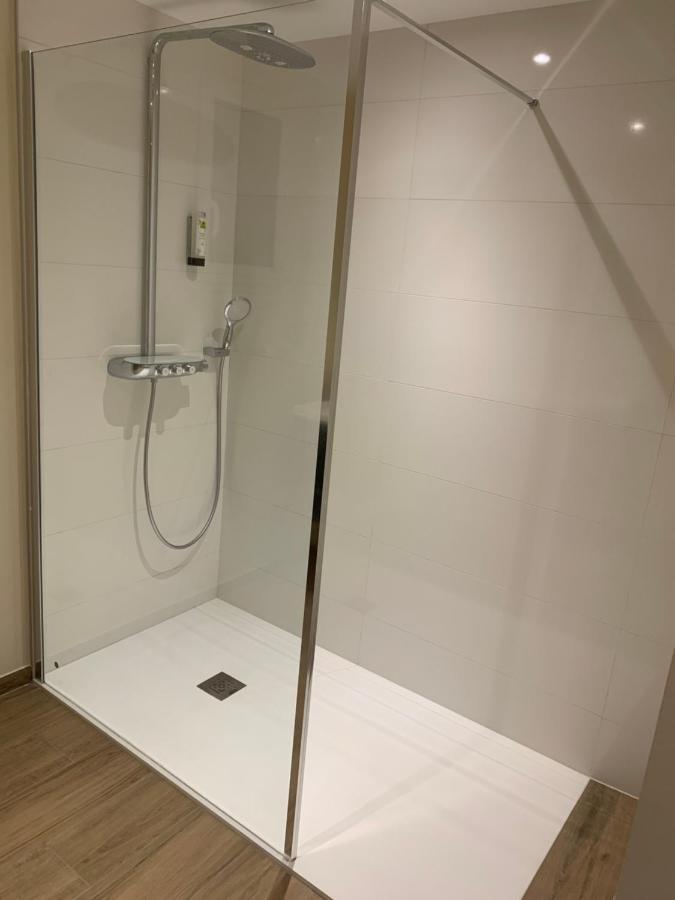 فيلا Le Relais De La Fontaine & Jacuzzi Montcornet  المظهر الخارجي الصورة